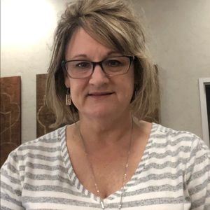 Meet your Posher, Michele